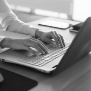 Aké softwarové nástroje zvoliť pre prácu online