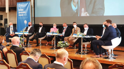 Panelová diskuze na Národním průmyslovém summitu 2020