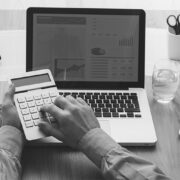 Finance, účetnictví, mzdy, legislativa