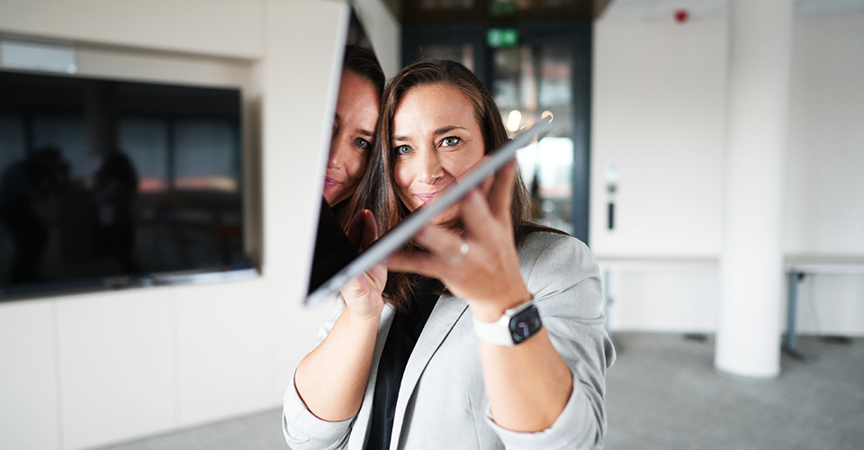 Sandra Švejcarový - Business Development Specialist ABRA Software